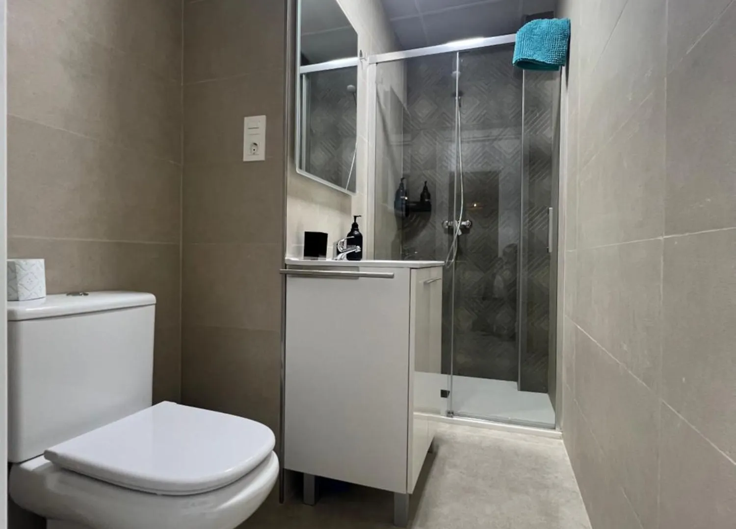 Nuevo! En El Centro! 1M Metro, Zambrano Y Con Parking Apartment Malaga