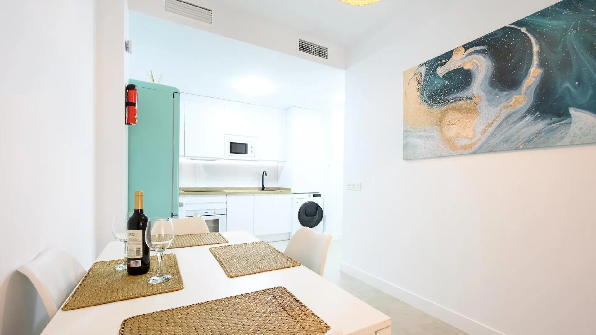 Nuevo! En El Centro! 1M Metro, Zambrano Y Con Parking Apartment Malaga