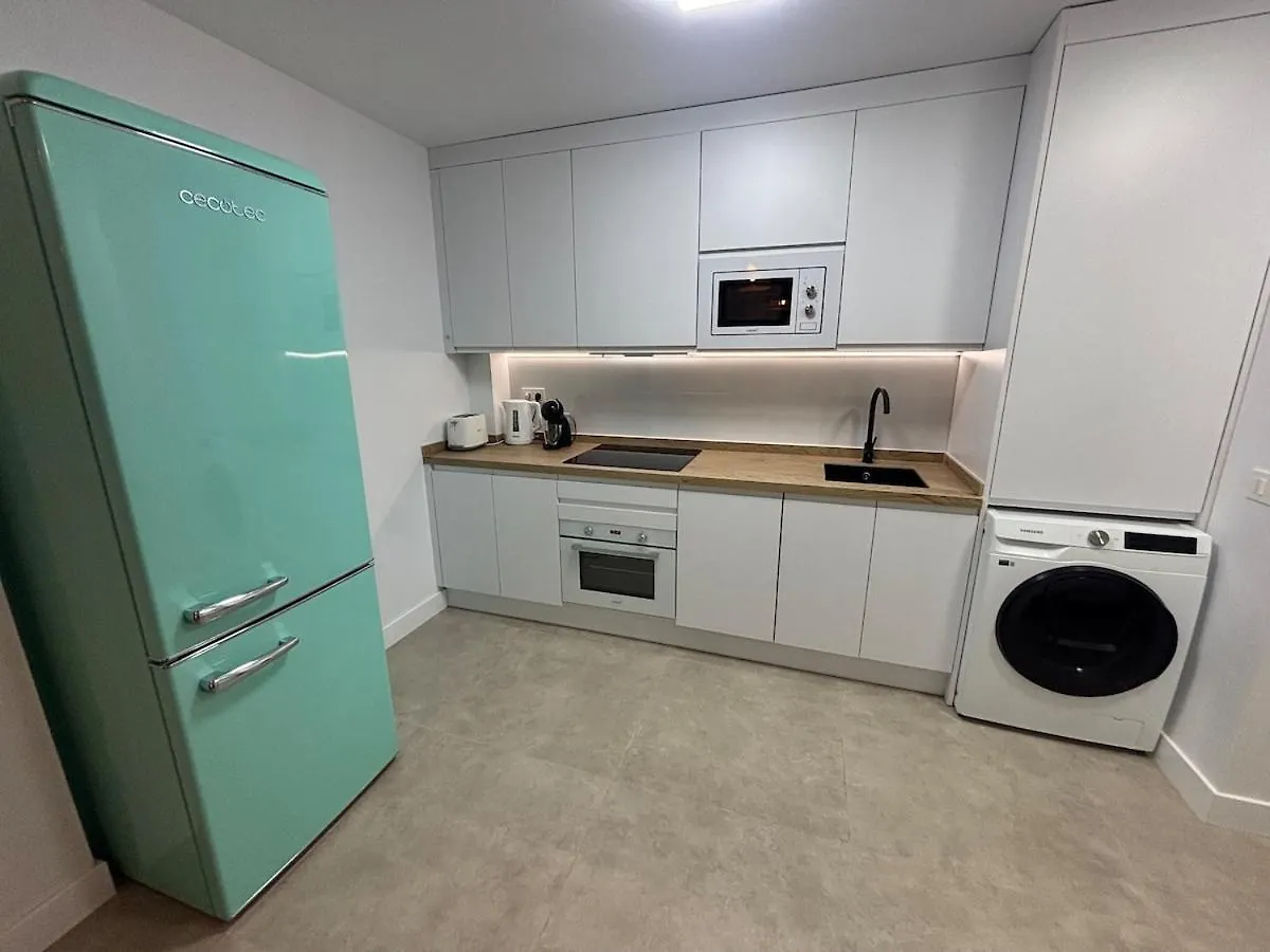 Nuevo! En El Centro! 1M Metro, Zambrano Y Con Parking Apartment Malaga