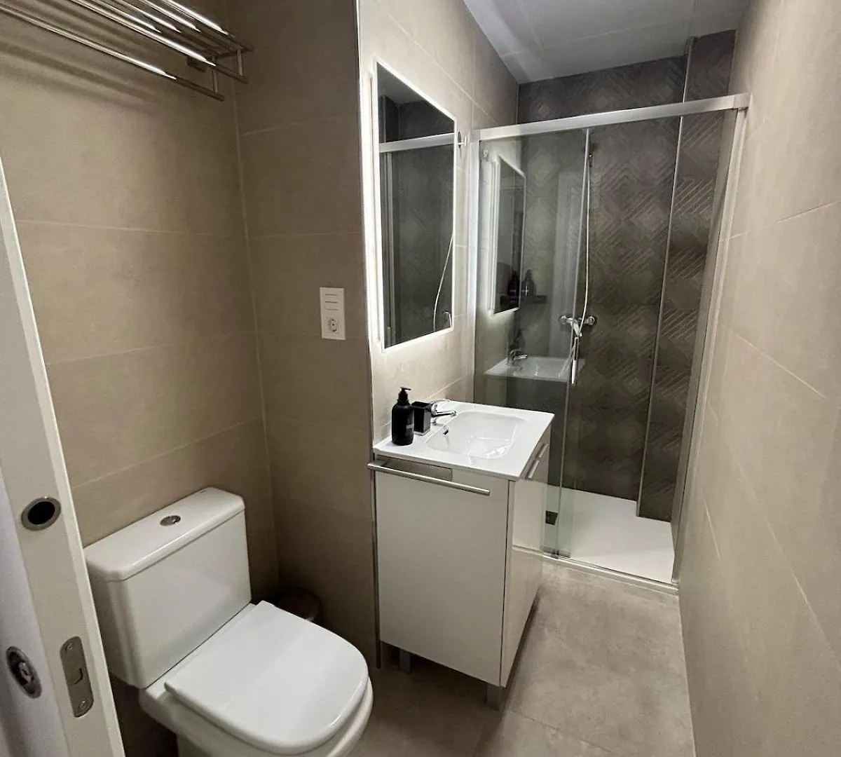 Nuevo! En El Centro! 1M Metro, Zambrano Y Con Parking Apartment Malaga 0*,  Spain