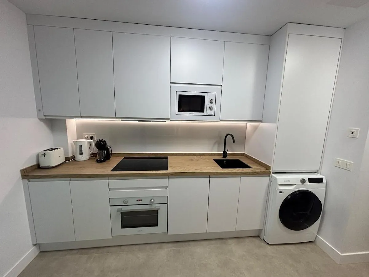 Nuevo! En El Centro! 1M Metro, Zambrano Y Con Parking Apartment Malaga