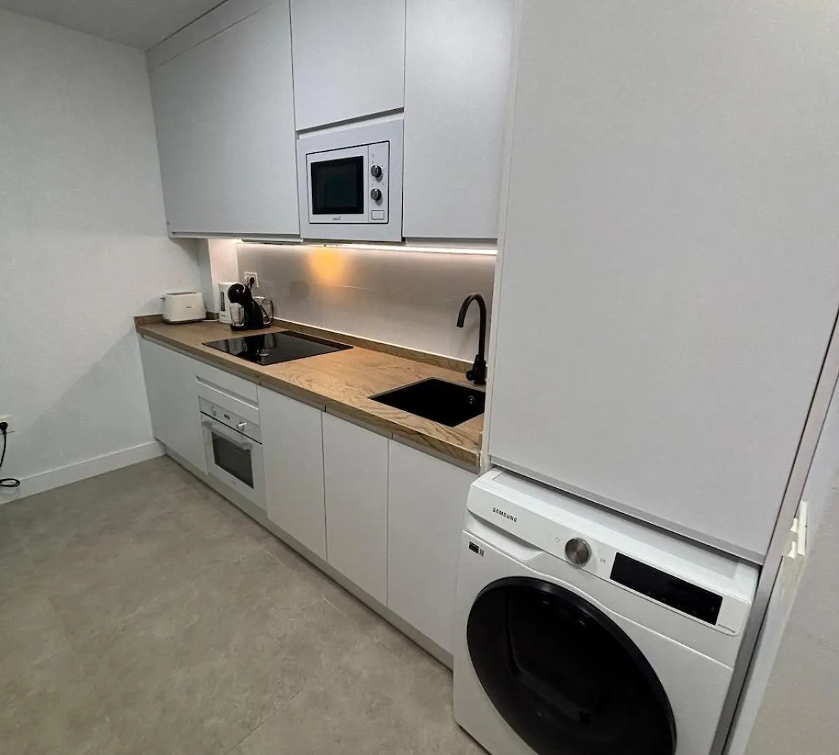 Nuevo! En El Centro! 1M Metro, Zambrano Y Con Parking Apartment Malaga