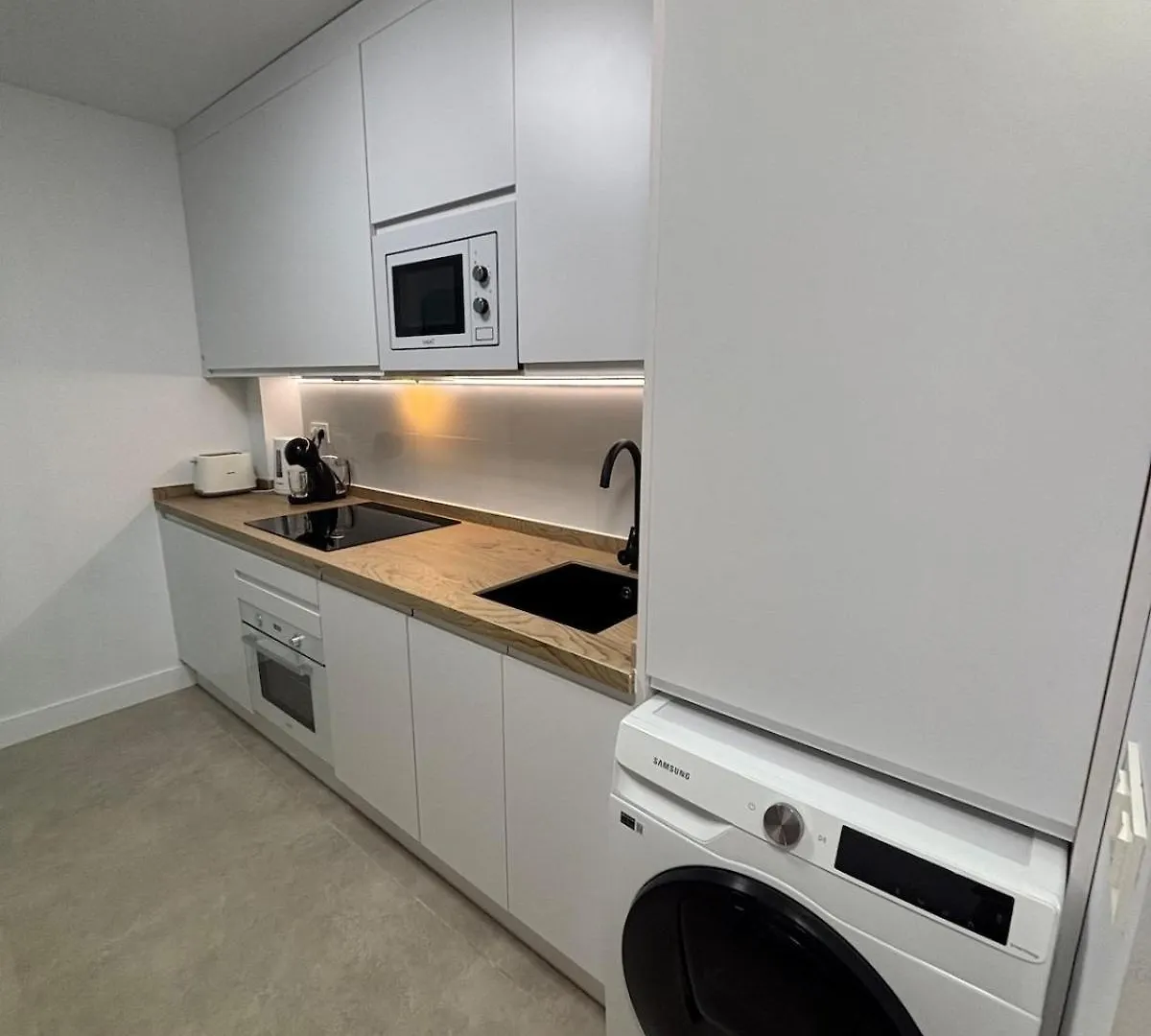 Nuevo! En El Centro! 1M Metro, Zambrano Y Con Parking Apartment Malaga Spain