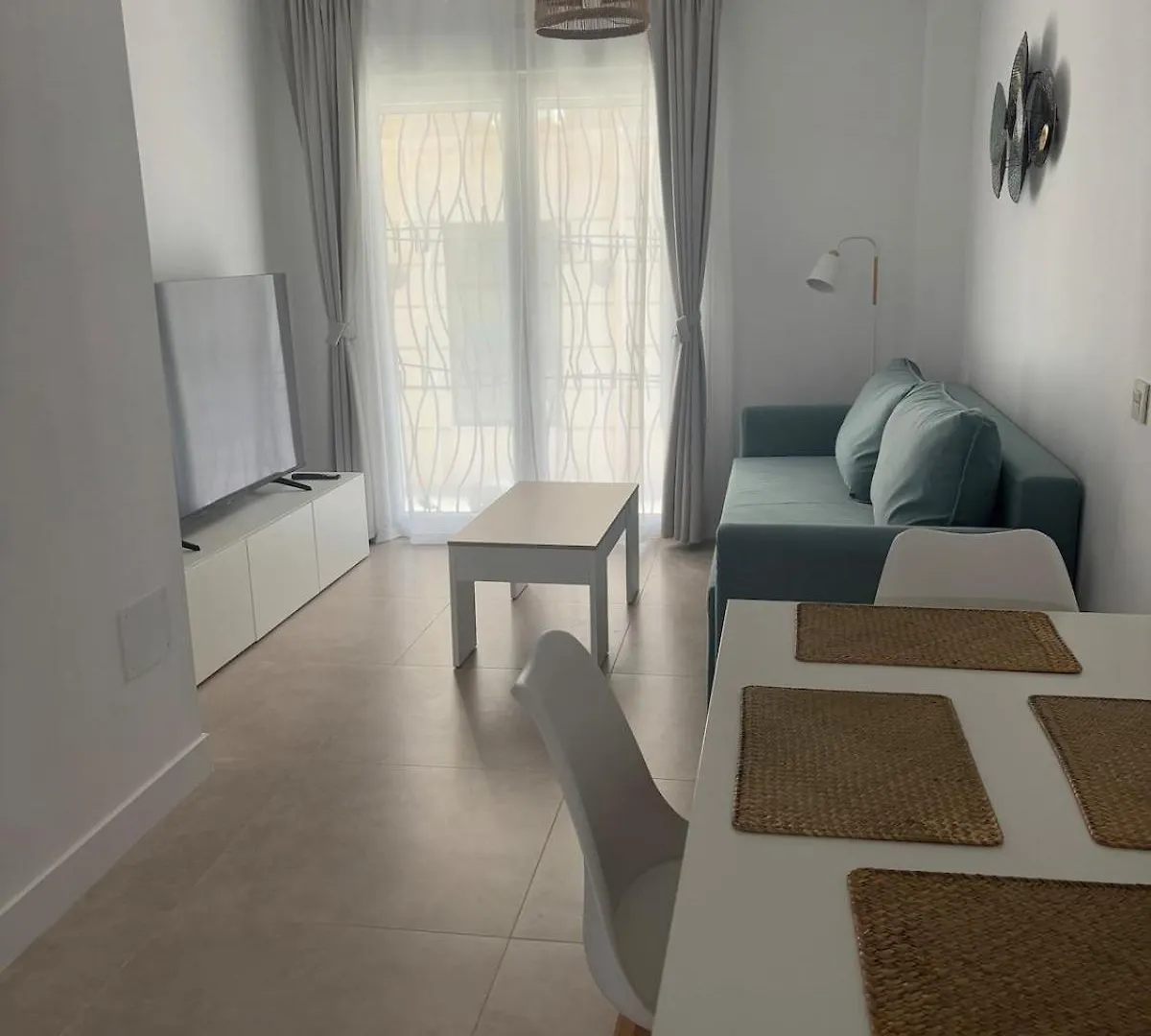 Nuevo! En El Centro! 1M Metro, Zambrano Y Con Parking Apartment Malaga