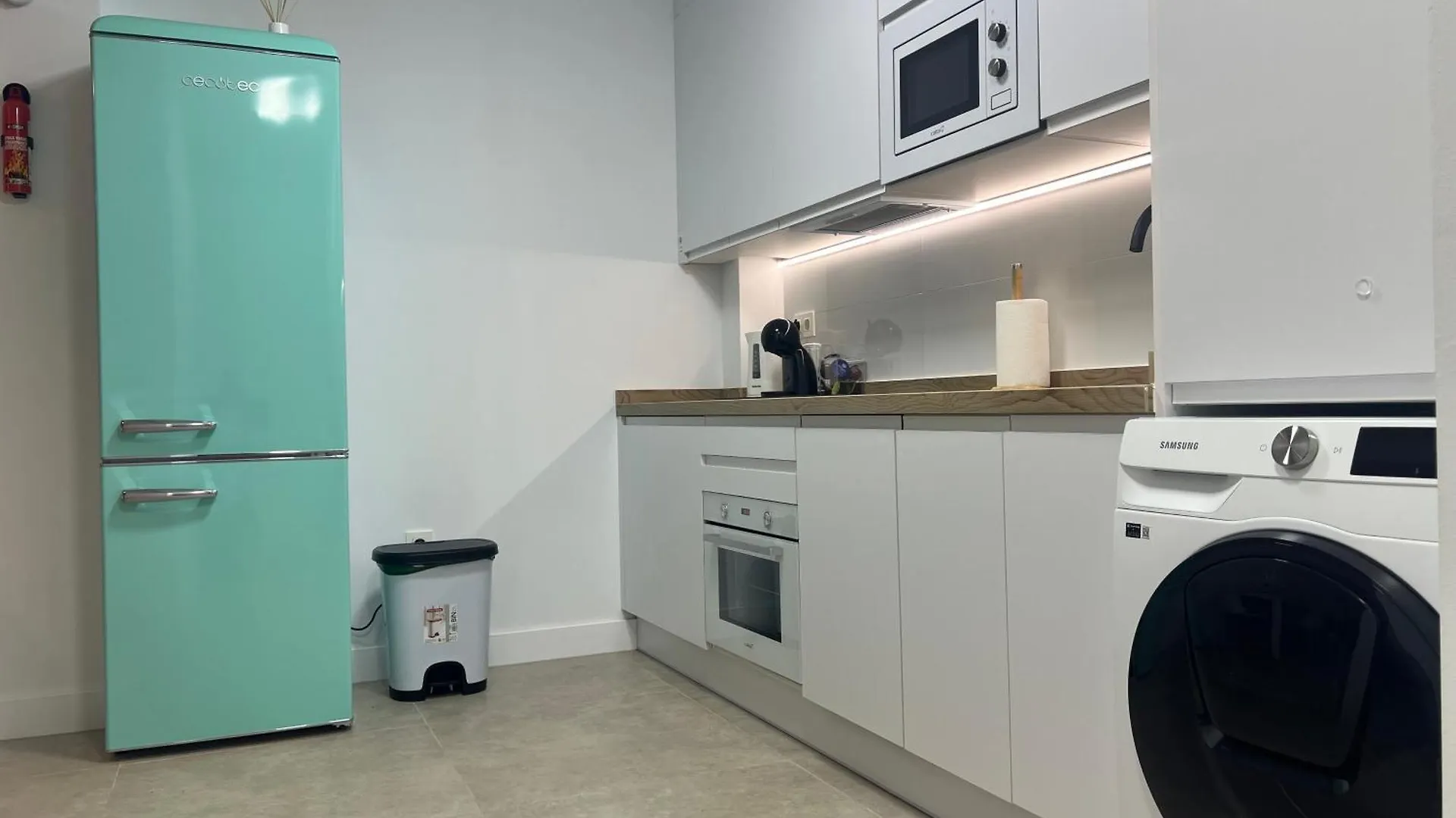 Nuevo! En El Centro! 1M Metro, Zambrano Y Con Parking Apartment Malaga 0*,  Spain