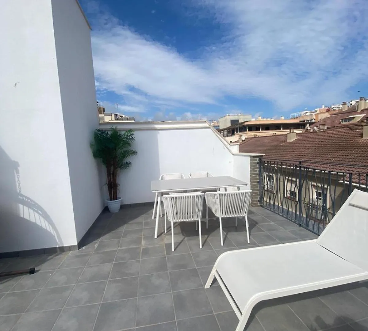 Nuevo! En El Centro! 1M Metro, Zambrano Y Con Parking Apartment Malaga Spain