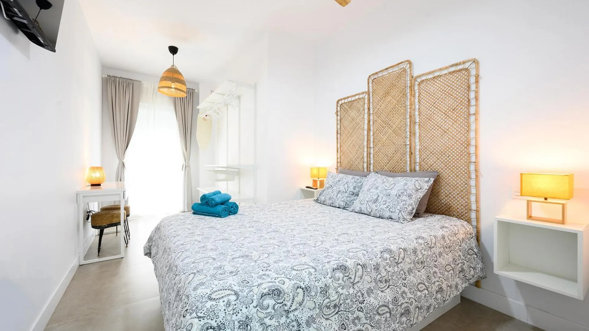 Nuevo! En El Centro! 1M Metro, Zambrano Y Con Parking Apartment Malaga 0*,  Spain